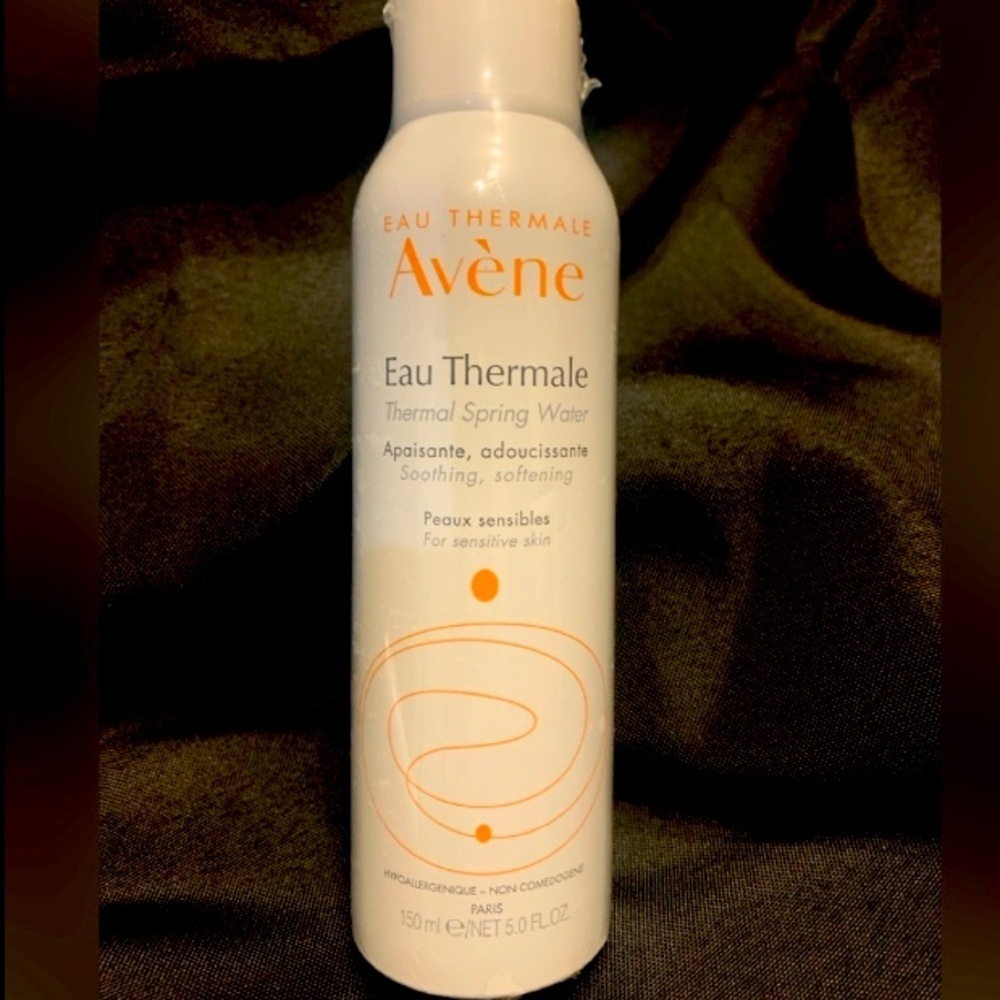 Avene Thermal Spring Water Spray, refreshes sensitive skin, NWT